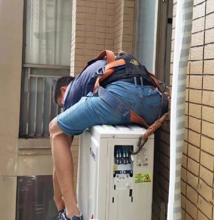 云霄空调移机